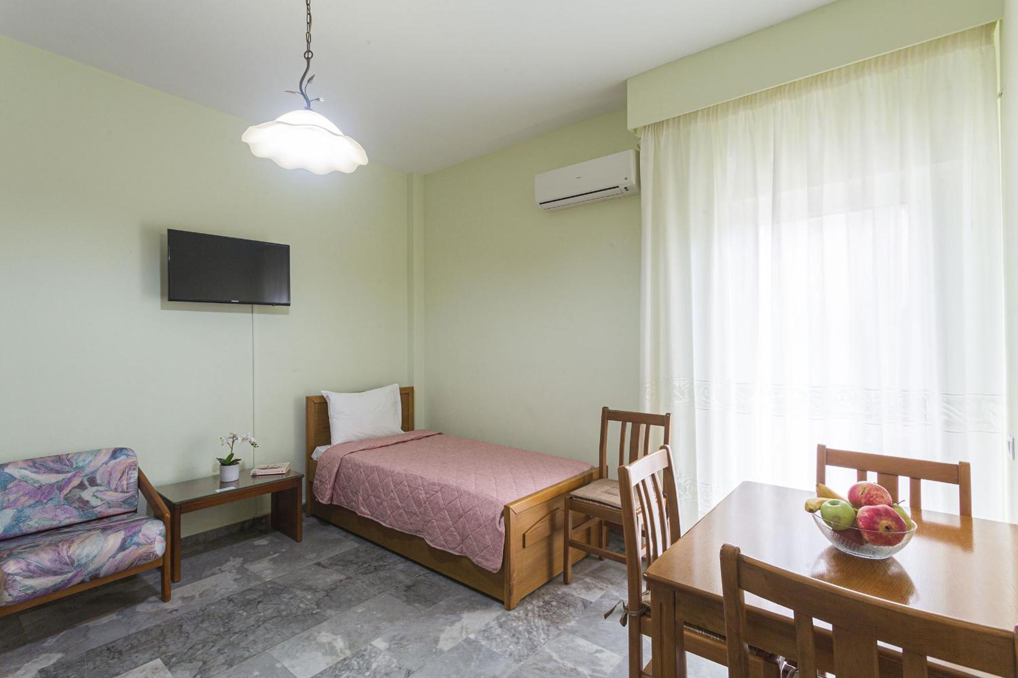 Remvi Hotel - Apartments Stoúpa Quarto foto