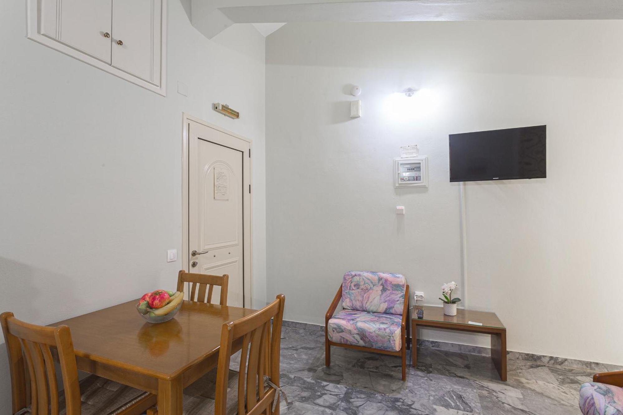 Remvi Hotel - Apartments Stoúpa Quarto foto